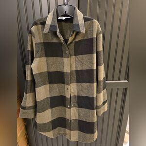 EUC Steve Madden Shacket Green and Black Plaid SIZE LARGE